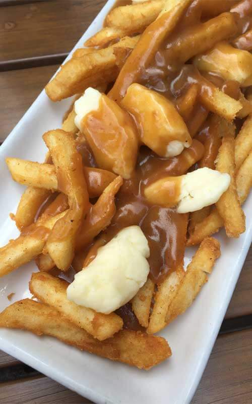 Traditional Canadian Poutine – Master of kitchen