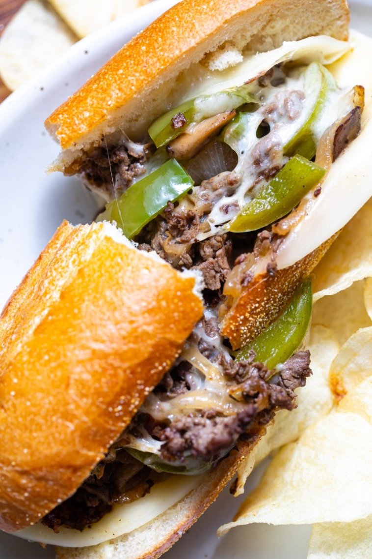 EASY PHILLY CHEESESTEAK RECIPE - Master of kitchen